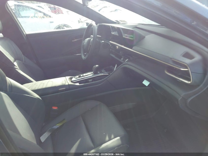 2026 Toyota Crown signia VIN JTDAAAAF9T3045452 IAAI salvage auction — FRONT END, Salvage Title, sold $11,100 on 2026-07-21 (photo 5)