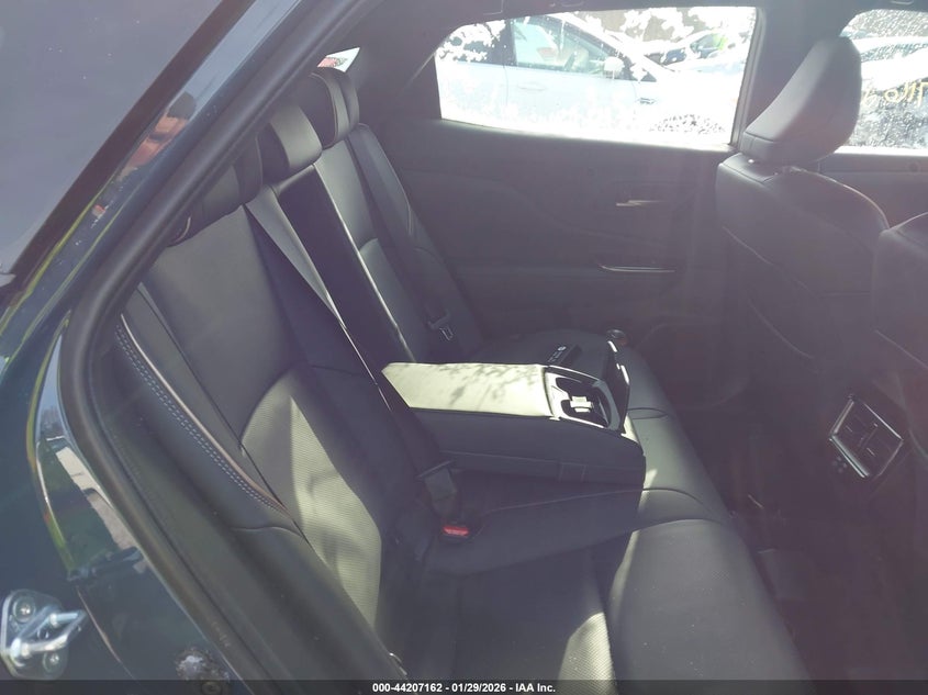 2026 Toyota Crown signia VIN JTDAAAAF9T3045452 IAAI salvage auction — FRONT END, Salvage Title, sold $11,100 on 2026-07-21 (photo 8)