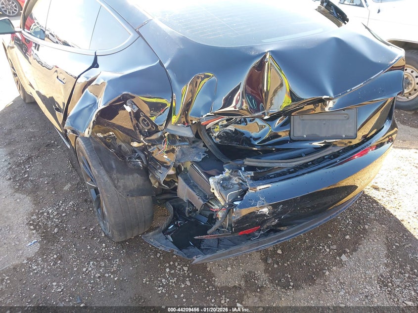 2022 Tesla Model 3 VIN 5YJ3E1EA7NF134096 IAAI salvage auction — LEFT REAR, Salvage Title, sold $50 on 2026-07-29 (photo 6)