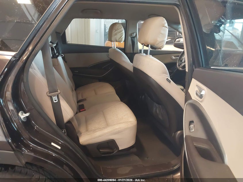 2017 Hyundai Santa fe VIN KM8SM4HF2HU167408 IAAI salvage auction — FRONT END, Salvage (Missouri), sold $25 on 2026-07-21 (photo 8)