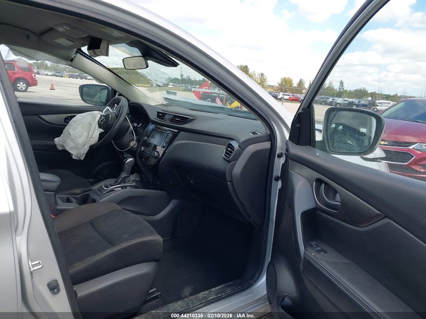 2021 Nissan Rogue VIN JN1BJ1AV1MW300755 IAAI salvage auction — FRONT END, Salvage Title, sold $2,325 on 2026-07-09 (photo 5)