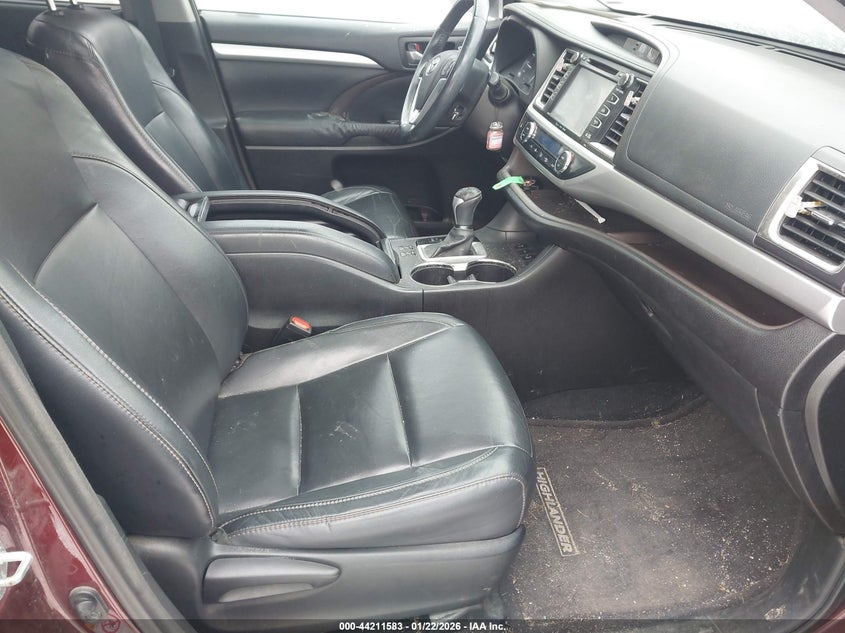 2016 Toyota Highlander VIN 5TDJKRFH5GS253306 IAAI salvage auction — FRONT END, Salvage (Vermont), sold $4,200 on 2026-07-18 (photo 5)