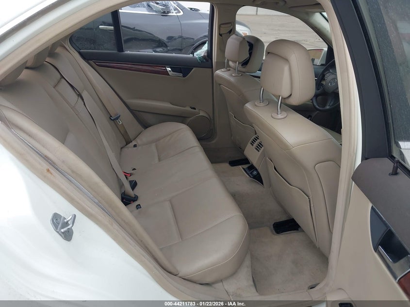 2011 Mercedes-benz C-klasse VIN WDDGF5EB0BR160761 IAAI salvage auction — FRONT & REAR, Salvage (Texas), sold $475 on 2026-07-17 (photo 8)