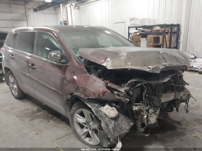 2017 Toyota Highlander VIN 5TDDZRFH9HS468813 IAAI salvage auction — FRONT END, Salvage (Iowa), sold $4,150 on 2026-07-21 (photo 1)