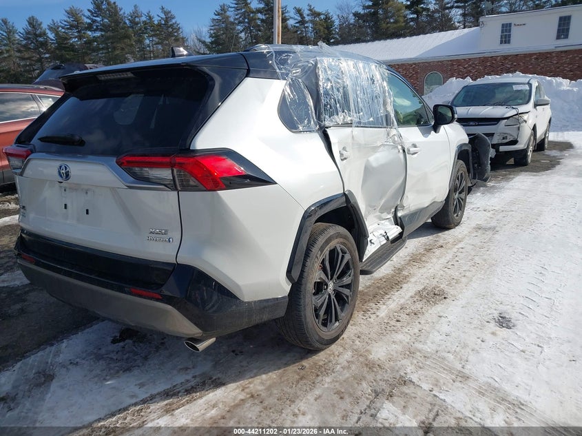 2024 Toyota Rav 4 VIN JTME6RFV0RD566712 IAAI salvage auction — RIGHT SIDE, Salvage Title, sold $7,300 on 2026-07-24 (photo 4)