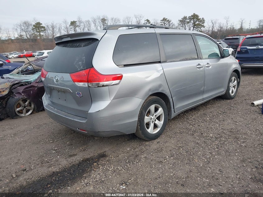 2011 Toyota Sienna VIN 5TDKK3DC2BS143203 IAAI salvage auction — LEFT & RIGHT, Salvage (Idaho), sold $1,900 on 2026-07-14 (photo 4)
