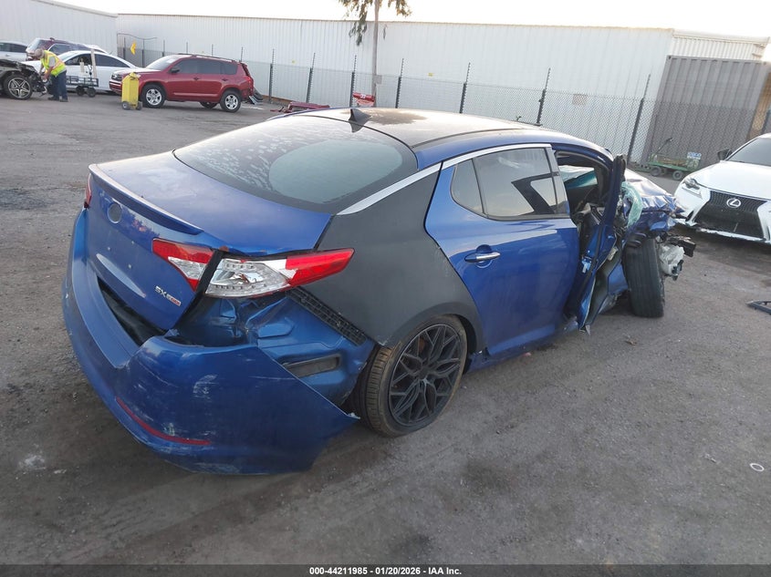 2013 Kia Optima VIN 5XXGR4A61DG196632 IAAI salvage auction — RIGHT SIDE, Salvage Title, sold $25 on 2026-07-29 (photo 4)