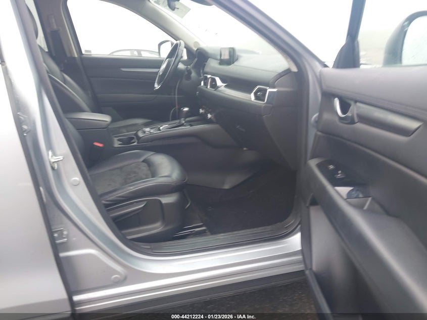 2019 Mazda Cx-5 VIN JM3KFBCM1K0543711 IAAI salvage auction — REAR END, Salvage (California), sold $3,800 on 2026-07-08 (photo 5)