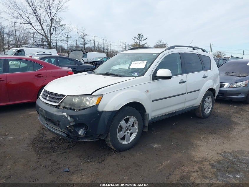 2007 Mitsubishi Outlander VIN JA4MT31X97Z004697 IAAI salvage auction — LEFT SIDE, Salvage (New Jersey), sold $675 on 2026-07-20 (photo 6)