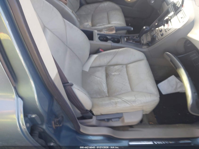 2003 Volvo V70 VIN YV1SW53D532286255 IAAI salvage auction — UNKNOWN, Bill Of Sale (New York), sold $425 on 2026-08-04 (photo 5)