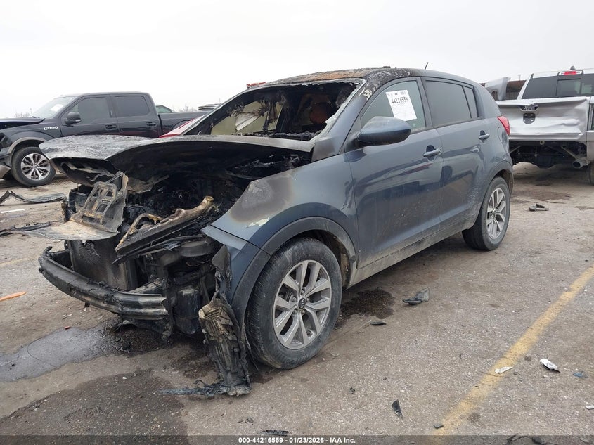 2016 Kia Sportage VIN KNDPB3AC6G7836187 IAAI salvage auction — INTERIOR BURN, Other, sold $200 on 2026-07-22 (photo 2)