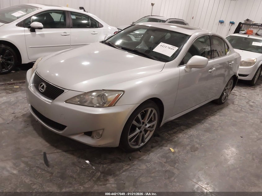 2008 Lexus Is VIN JTHBK262885069572 IAAI salvage auction — RIGHT FRONT, Salvage (Kansas), sold $600 on 2026-07-16 (photo 2)
