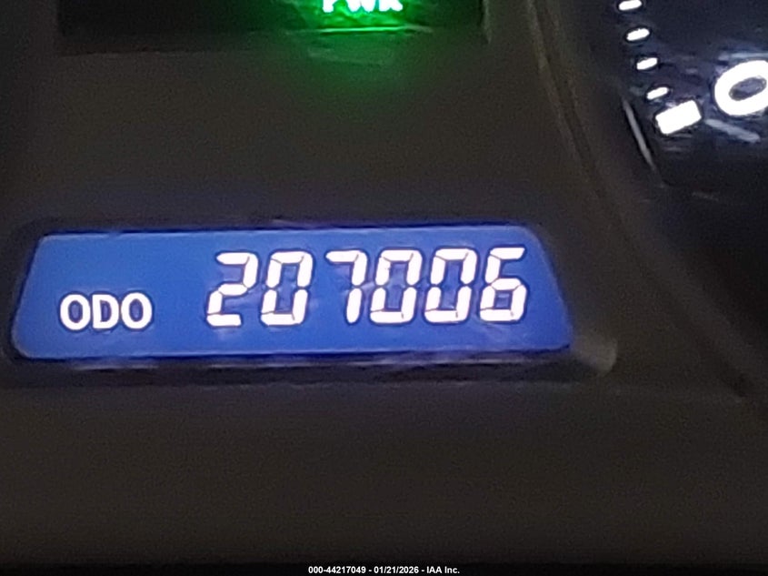 2008 Lexus Is VIN JTHBK262885069572 IAAI salvage auction — RIGHT FRONT, Salvage (Kansas), sold $600 on 2026-07-16 (photo 7)