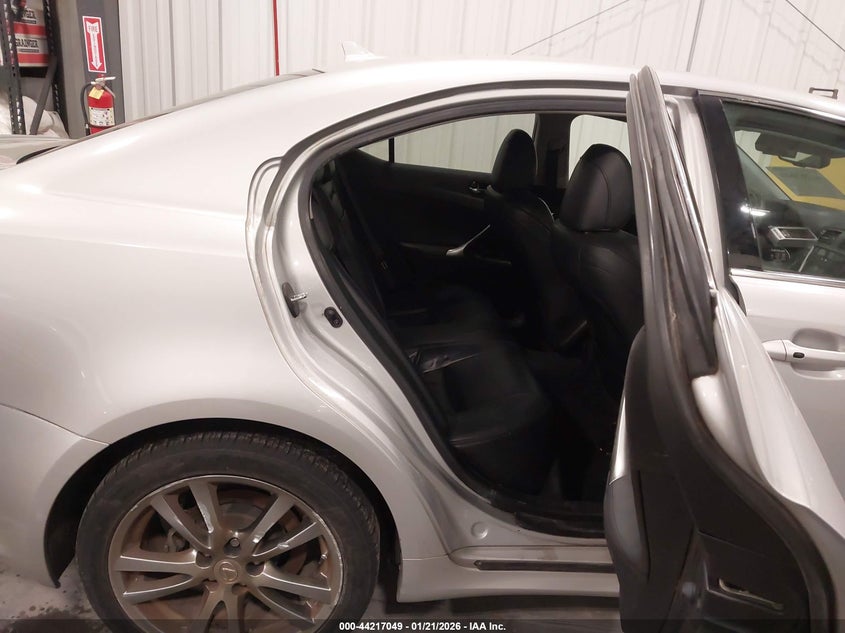 2008 Lexus Is VIN JTHBK262885069572 IAAI salvage auction — RIGHT FRONT, Salvage (Kansas), sold $600 on 2026-07-16 (photo 8)