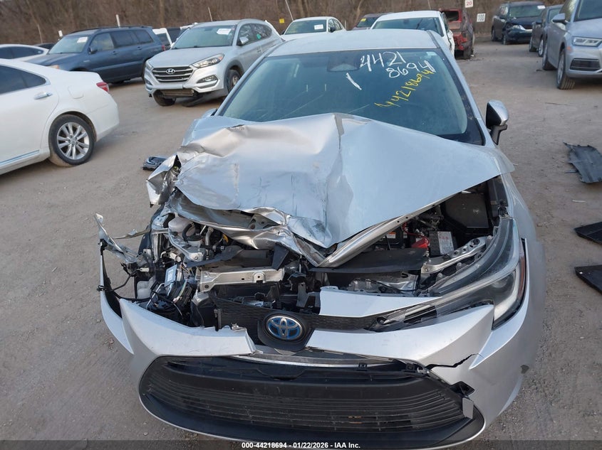 2024 Toyota Corolla VIN JTDBDMHE0RJ007008 IAAI salvage auction — FRONT & REAR, Salvage (Indiana), sold $4,350 on 2026-07-30 (photo 6)