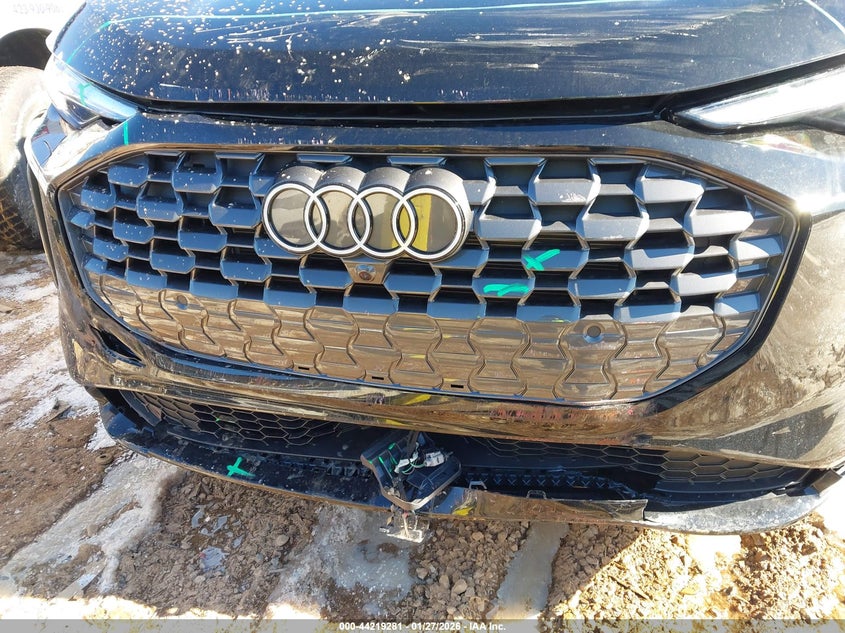 2025 Audi Q5 VIN WA11AAGU5S2047896 IAAI salvage auction — FRONT & REAR, Salvage (North Carolina), sold $13,100 on 2026-07-30 (photo 6)