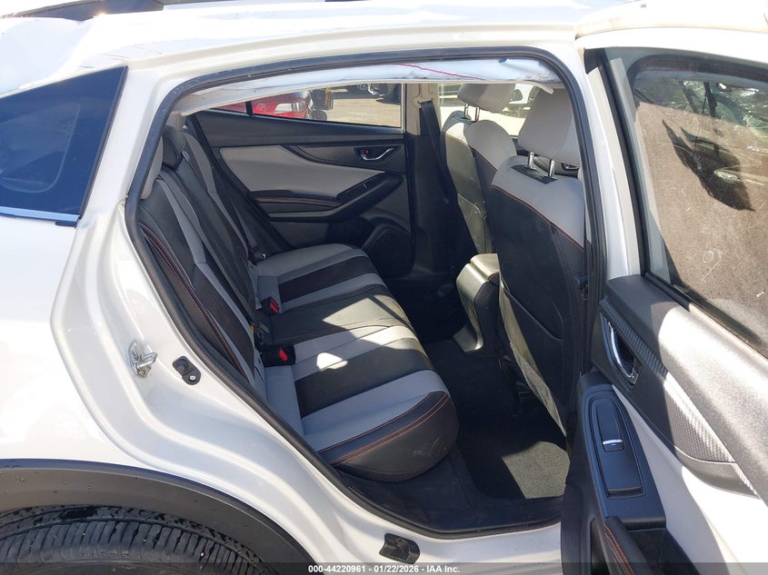 2022 Subaru Crosstrek VIN JF2GTHNC0NH286109 IAAI salvage auction — ROLLOVER, Salvage (Texas), sold $2,050 on 2026-07-15 (photo 8)