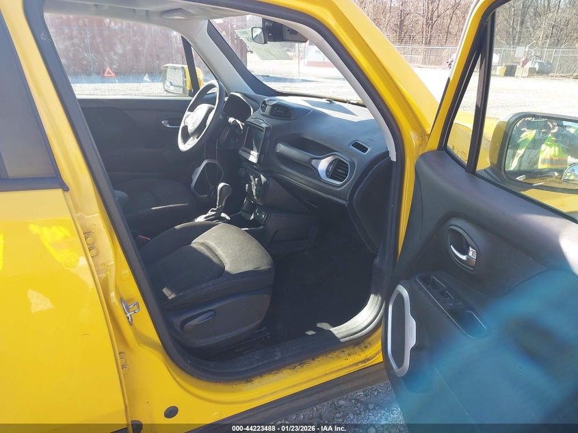 2018 Jeep Renegade VIN ZACCJABB7JPH68472 IAAI salvage auction — FRONT END, Salvage (Kentucky), sold $1,650 on 2026-07-28 (photo 5)