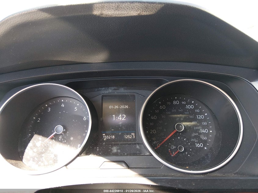 2018 Volkswagen Tiguan VIN 3VV1B7AX8JM060160 IAAI salvage auction — FRONT END, Salvage Title, sold $900 on 2026-07-11 (photo 7)