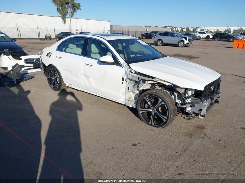 2025 Mercedes-benz C-klasse VIN W1KAF4GB0SR276054 IAAI salvage auction — RIGHT SIDE, Salvage Title, sold $20,650 on 2026-07-20 (photo 1)