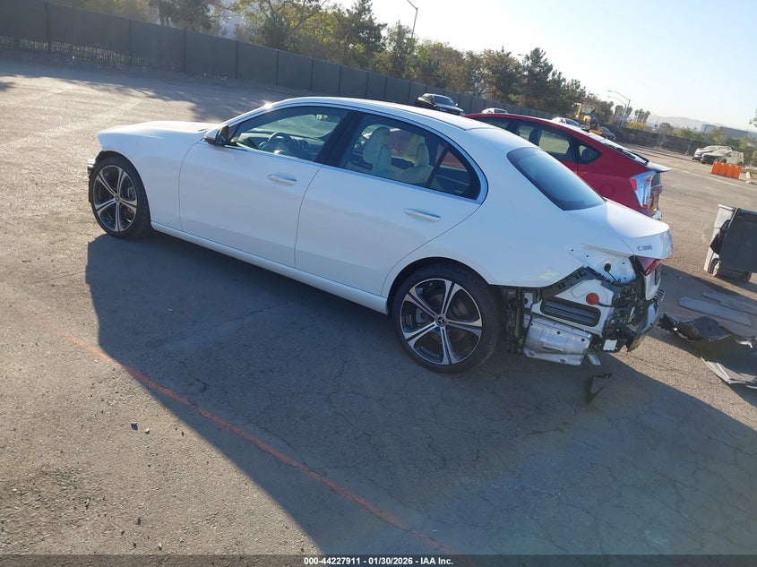 2025 Mercedes-benz C-klasse VIN W1KAF4GB0SR276054 IAAI salvage auction — RIGHT SIDE, Salvage Title, sold $20,650 on 2026-07-20 (photo 3)