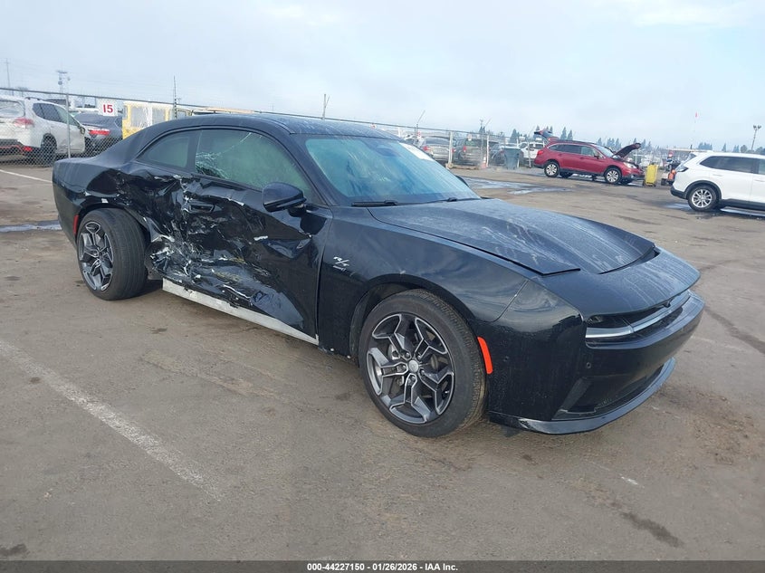 2025 Dodge Charger daytona VIN 2C3CDBCKXSR209219 IAAI salvage auction — RIGHT SIDE, Salvage (California), sold $9,200 on 2026-07-15 (photo 1)