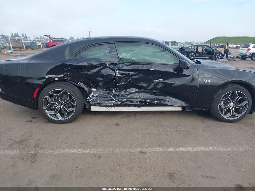 2025 Dodge Charger daytona VIN 2C3CDBCKXSR209219 IAAI salvage auction — RIGHT SIDE, Salvage (California), sold $9,200 on 2026-07-15 (photo 6)