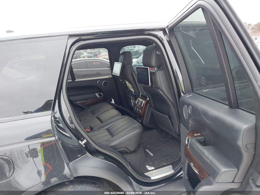 2016 Land rover RANGE ROVER VIN SALGS2EF5GA269965 IAAI salvage auction — FRONT END, Salvage Title, sold $6,775 on 2026-07-14 (photo 8)