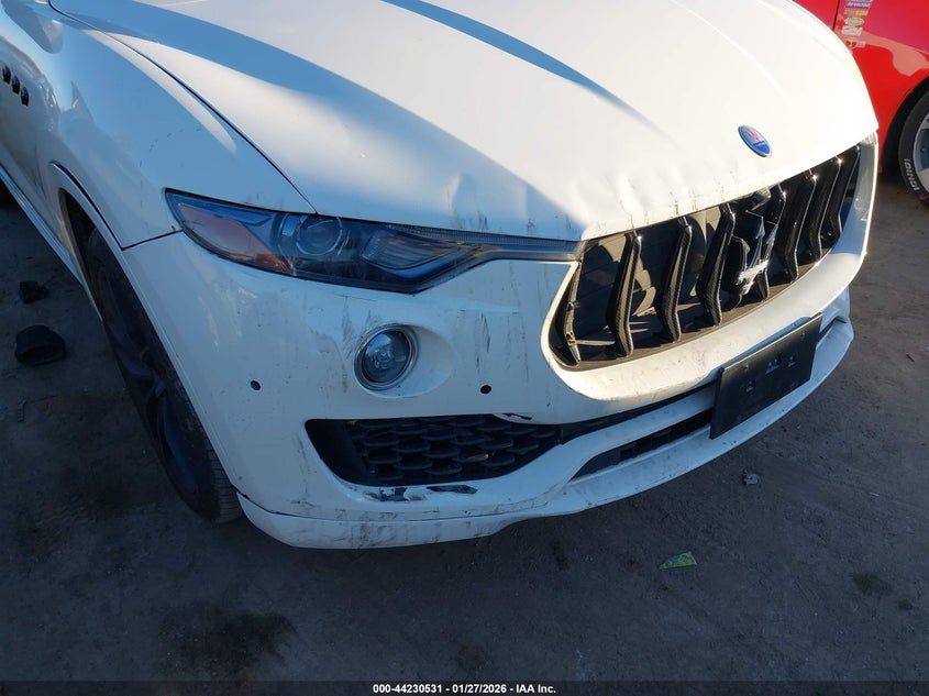 2020 Maserati Levante VIN ZN661YUA4LX344742 IAAI salvage auction — RIGHT FRONT, Salvage Title, sold $11,450 on 2026-07-06 (photo 6)