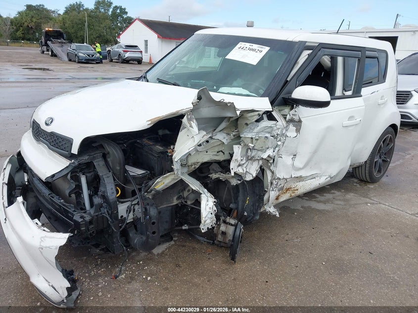 2016 Kia Soul VIN KNDJP3A55G7386086 IAAI salvage auction — FRONT END, Salvage Title, sold $575 on 2026-07-22 (photo 2)