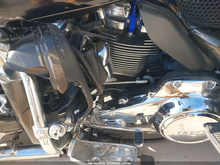 2020 Harley-davidson Tri glide ultra VIN 1HD1MAF15LB855038 IAAI salvage auction — FRONT END, Salvage Title, sold $7,850 on 2026-07-13 (photo 9)