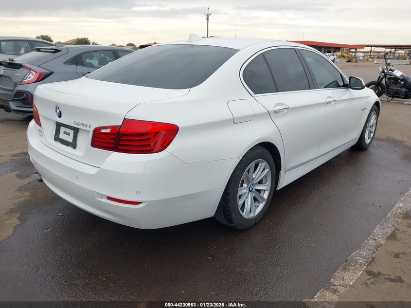 2016 BMW 5er VIN WBA5A5C50GD527575 IAAI salvage auction — LEFT SIDE, Salvage Title, sold $3,500 on 2026-07-14 (photo 4)
