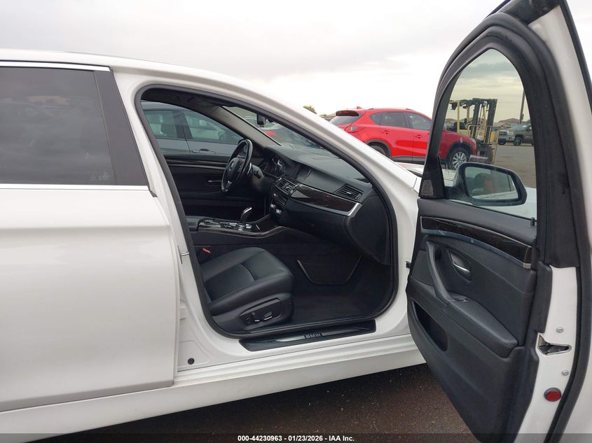 2016 BMW 5er VIN WBA5A5C50GD527575 IAAI salvage auction — LEFT SIDE, Salvage Title, sold $3,500 on 2026-07-14 (photo 5)