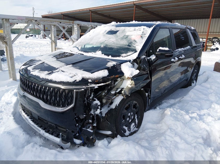 2025 Kia Carnival VIN KNDNB5K3XS6532313 IAAI salvage auction — LEFT FRONT, Salvage Title, sold $18,175 on 2026-07-15 (photo 2)