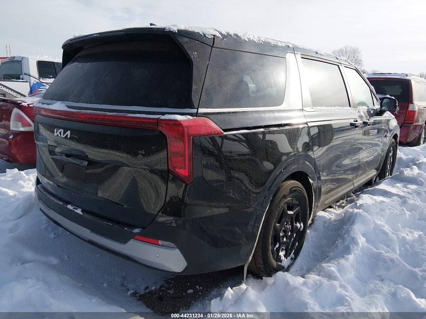 2025 Kia Carnival VIN KNDNB5K3XS6532313 IAAI salvage auction — LEFT FRONT, Salvage Title, sold $18,175 on 2026-07-15 (photo 4)