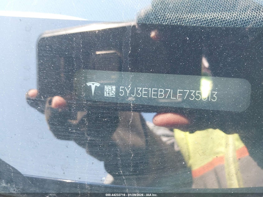 2020 Tesla Model 3 VIN 5YJ3E1EB7LF735613 IAAI salvage auction — RIGHT FRONT, Salvage (Oklahoma), sold $7,600 on 2026-07-05 (photo 9)