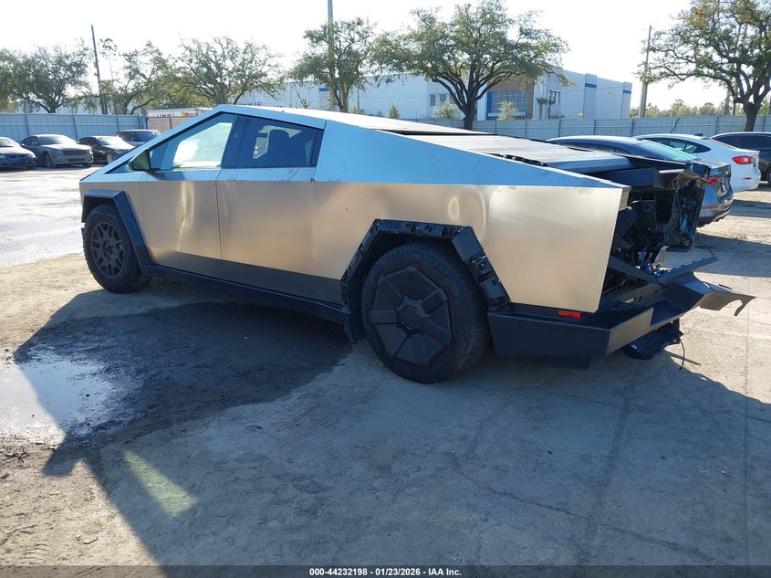 2024 Tesla Cybertruck VIN 7G2CEHEDXRA035498 IAAI salvage auction — REAR END, Other, sold $11,100 on 2026-07-22 (photo 3)