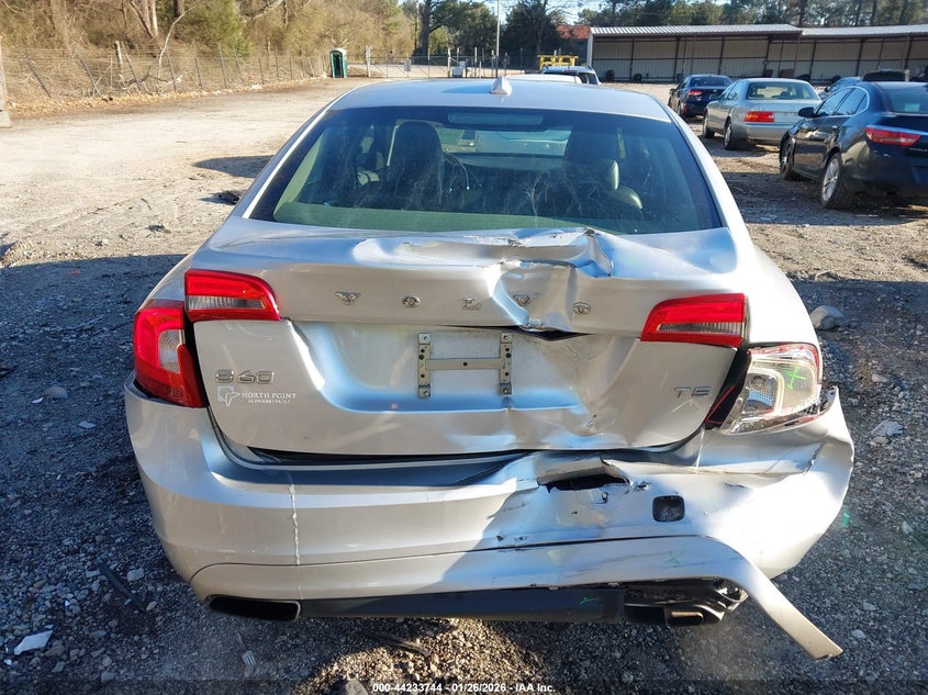 2014 Volvo S60 VIN YV1612FS5E2271735 IAAI salvage auction — REAR END, Salvage (Georgia), sold $900 on 2026-07-10 (photo 6)