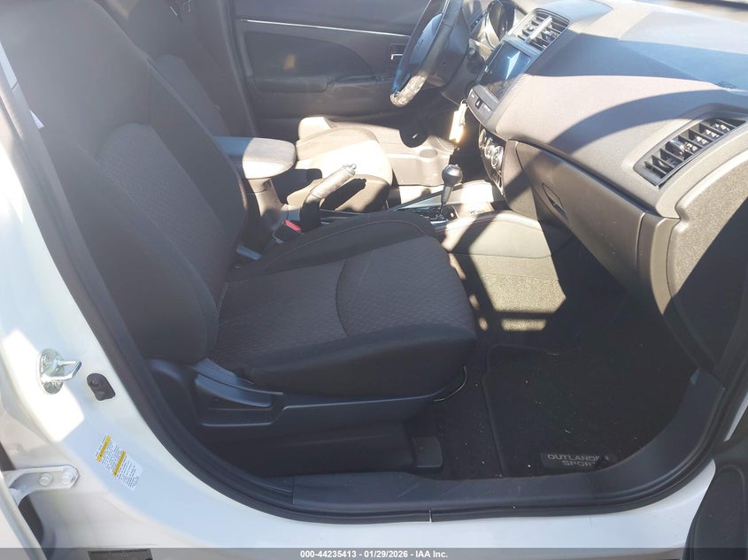 2019 Mitsubishi Outlander VIN JA4AR3AU7KU022435 IAAI salvage auction — FRONT END, Salvage Title, sold $2,950 on 2026-07-21 (photo 5)