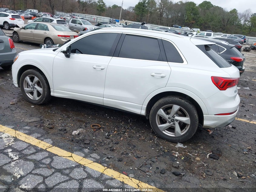 2021 Audi Q3 VIN WA1AUCF36M1065859 IAAI salvage auction — RIGHT FRONT, Salvage (Texas), sold $5,300 on 2026-07-29 (photo 3)