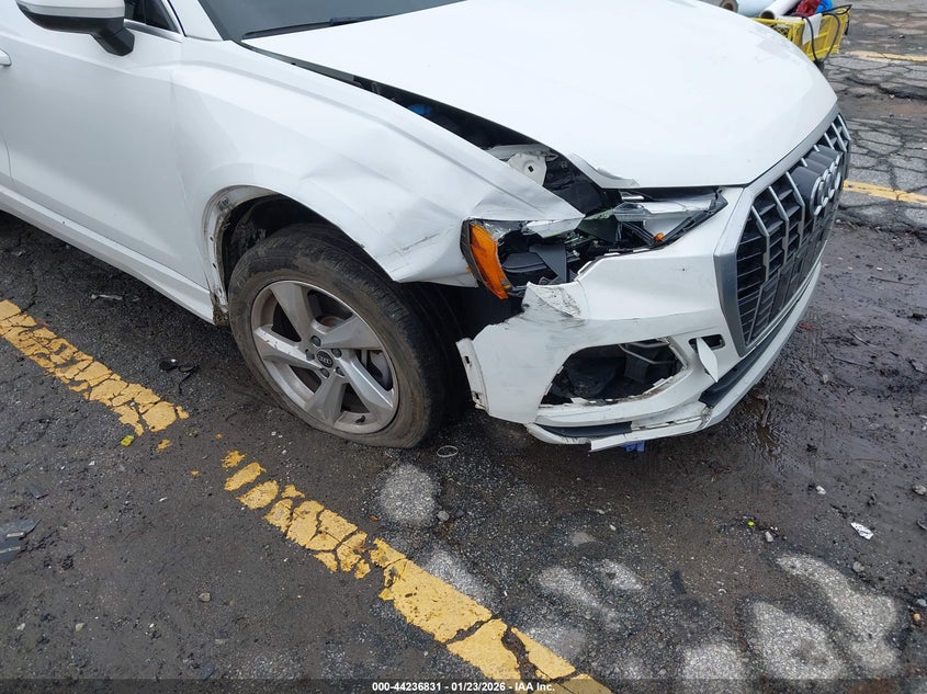 2021 Audi Q3 VIN WA1AUCF36M1065859 IAAI salvage auction — RIGHT FRONT, Salvage (Texas), sold $5,300 on 2026-07-29 (photo 6)