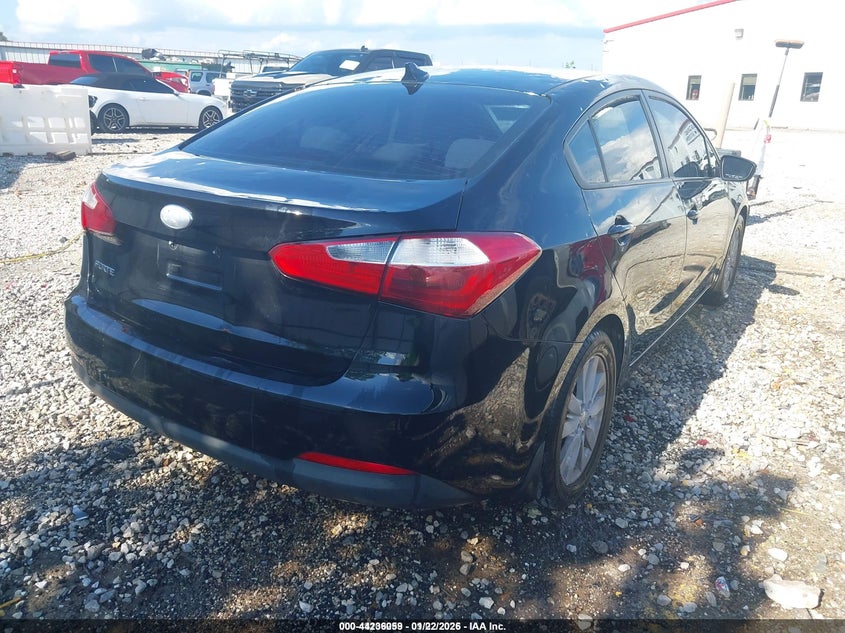2014 Kia Forte VIN KNAFX4A64E5148160 IAAI salvage auction — HAIL, Clear (Arkansas), sold $550 on 2026-07-16 (photo 4)
