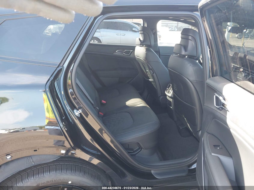 2026 Kia Sportage VIN KNDPVDDG0T7293800 IAAI salvage auction — REAR END, Salvage (Hawaii), sold $11,325 on 2026-07-14 (photo 8)