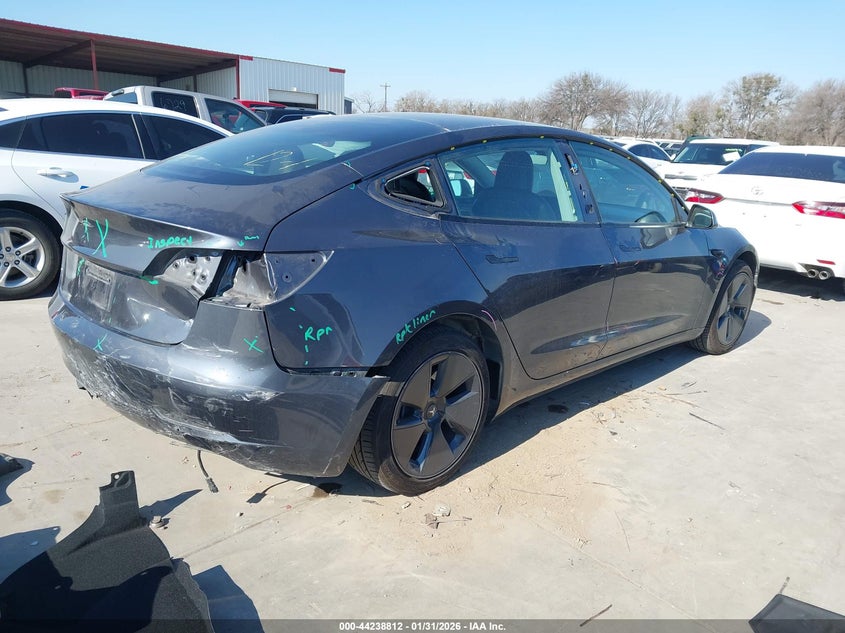 2023 Tesla Model 3 VIN 5YJ3E1EAXPF664386 IAAI salvage auction — REAR END, Salvage Title, sold $9,550 on 2026-07-21 (photo 4)