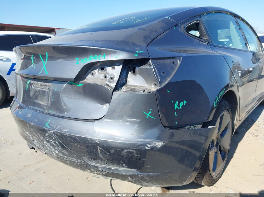 2023 Tesla Model 3 VIN 5YJ3E1EAXPF664386 IAAI salvage auction — REAR END, Salvage Title, sold $9,550 on 2026-07-21 (photo 6)