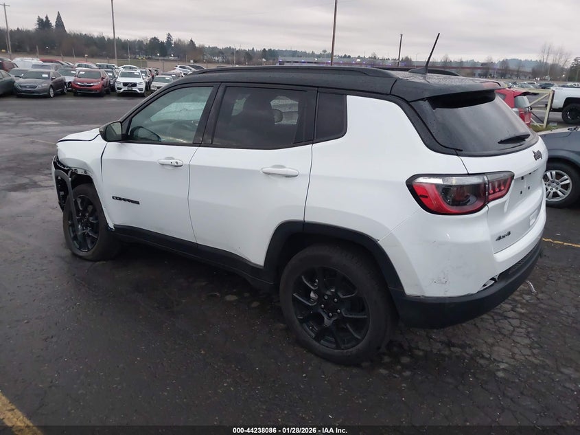 2024 Jeep Compass VIN 3C4NJDBN4RT166945 IAAI salvage auction — SIDE, Salvage (Oregon), sold $8,500 on 2026-08-27 (photo 3)