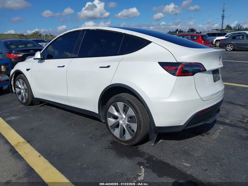 2023 Tesla Model y VIN 7SAYGAEE1PF789444 IAAI salvage auction — RIGHT FRONT, Other, sold $8,775 on 2026-07-16 (photo 3)