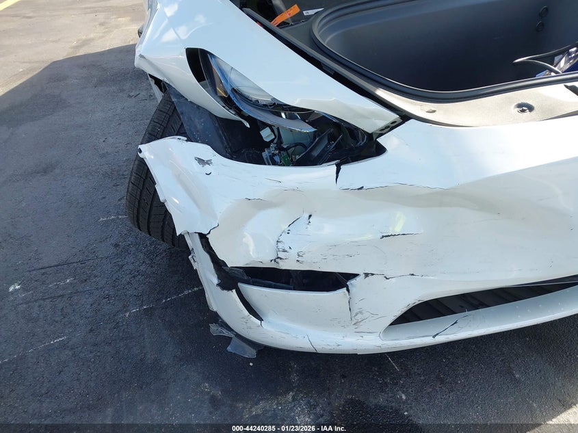 2023 Tesla Model y VIN 7SAYGAEE1PF789444 IAAI salvage auction — RIGHT FRONT, Other, sold $8,775 on 2026-07-16 (photo 6)