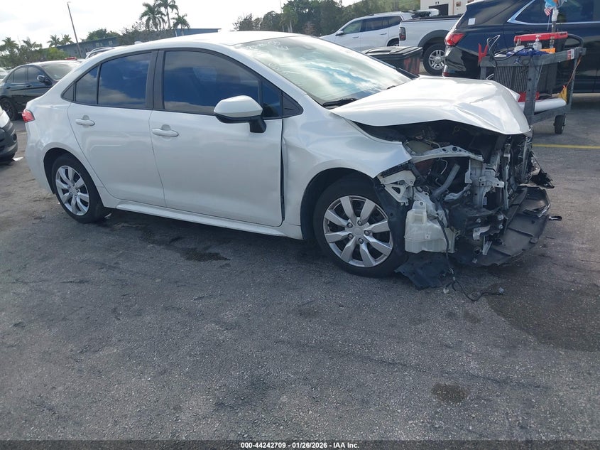 2020 Toyota Corolla VIN 5YFEPRAE4LP023565 IAAI salvage auction — FRONT END, Salvage Title, sold $2,950 on 2026-07-09 (photo 1)