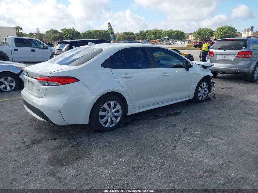 2020 Toyota Corolla VIN 5YFEPRAE4LP023565 IAAI salvage auction — FRONT END, Salvage Title, sold $2,950 on 2026-07-09 (photo 4)